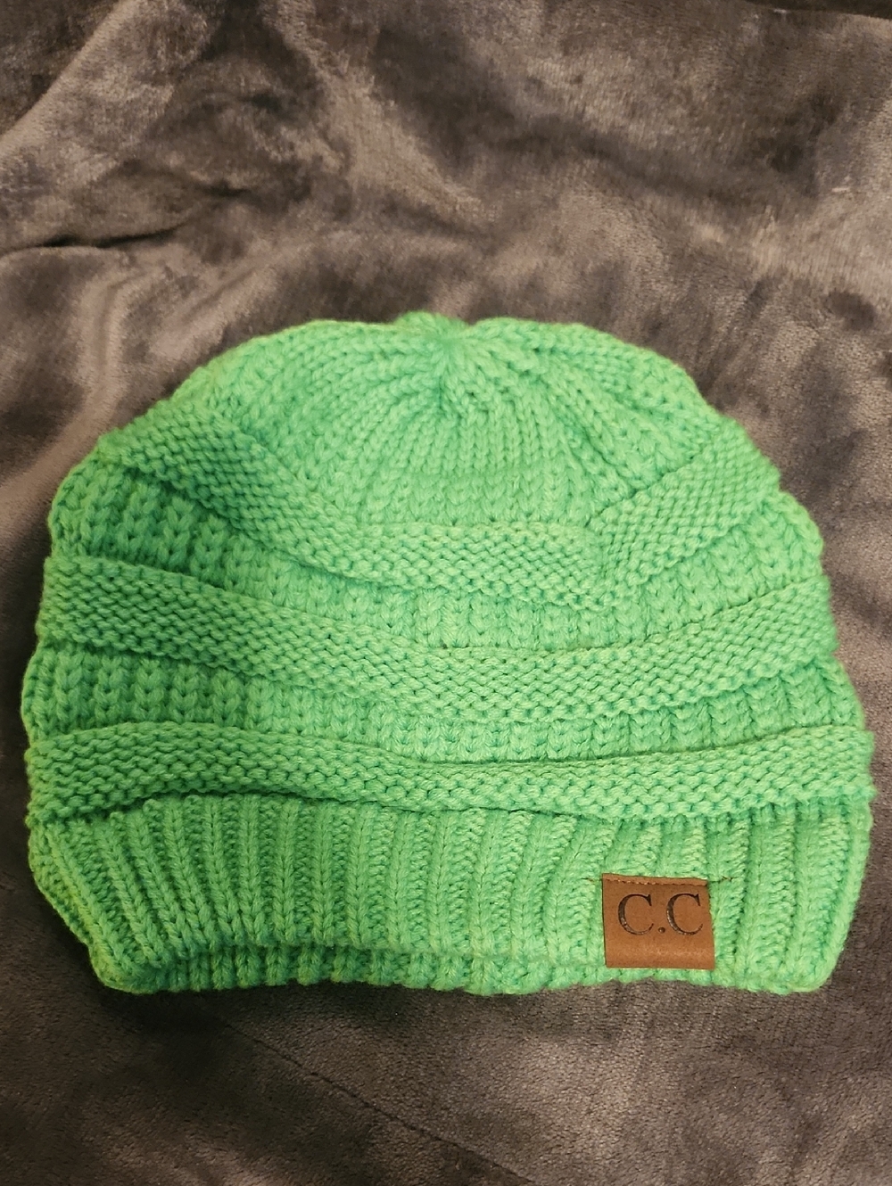 🔥C.C Womens Bright Green Knit Pom-Free Beanie